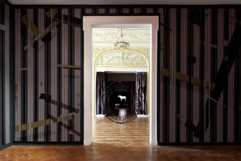 The Palace, installation view Muzeum Sztuki, Łódź, 2021, photo: Anna Zagrodzka