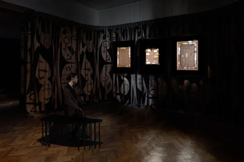 The Palace, installation view Muzeum Sztuki, Łódź, 2021, photo: Anna Zagrodzka