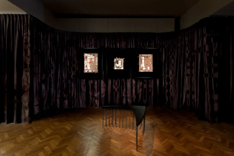 The Palace, installation view Muzeum Sztuki, Łódź, 2021, photo: Anna Zagrodzka