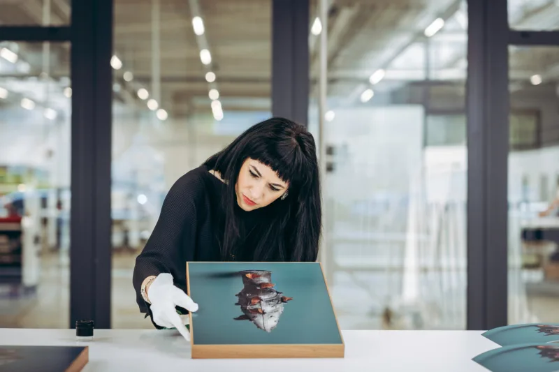 Jasmina Cibic × Deichtorhallen Hamburg Edition printed by WhiteWall 3@WhiteWall JC